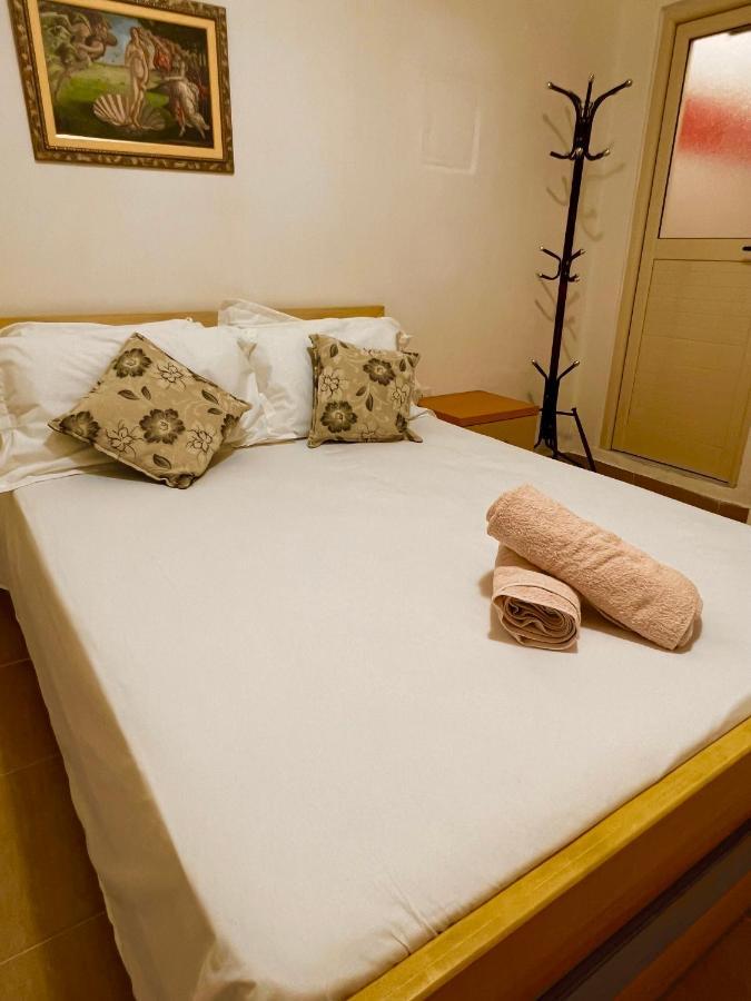 Sana Apartment Саранде Екстериор снимка